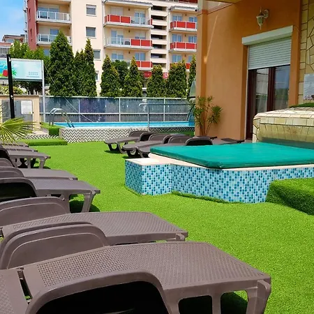 Napsugar Apartmanhaz Bed & Breakfast *