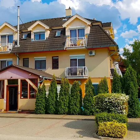 Napsugar Apartmanhaz Siofok