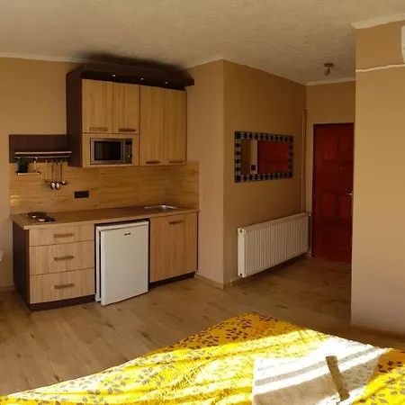 فندق مبيت وإفطار Napsugar Apartmanhaz 3*