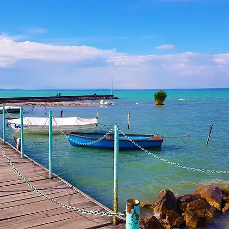 Bed & Breakfast Napsugar Apartmanhaz