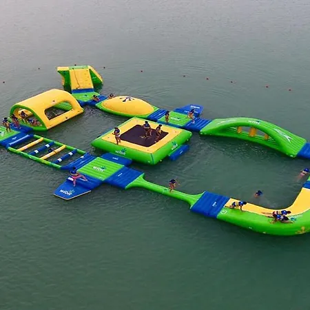 Napsugar Apartmanhaz Bed & Breakfast 3*