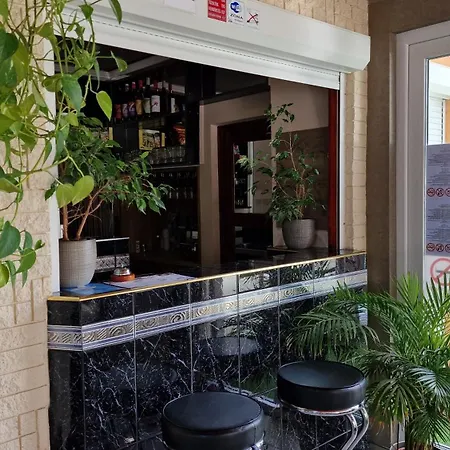 Napsugar Apartmanhaz Bed & Breakfast