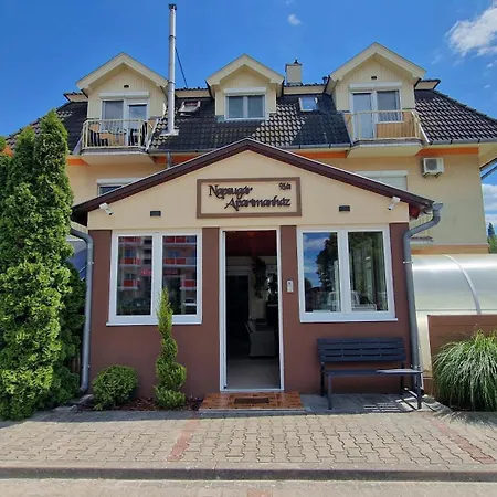 Napsugar Apartmanhaz Siófok
