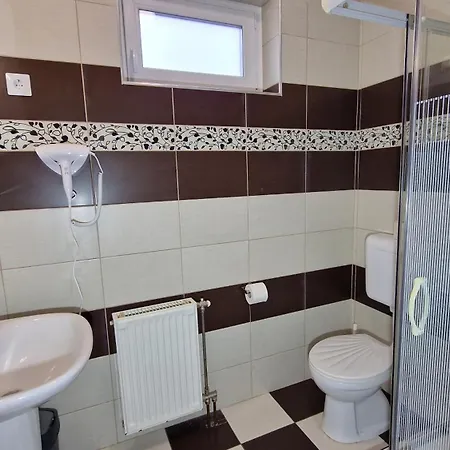 Napsugar Apartmanhaz 3*