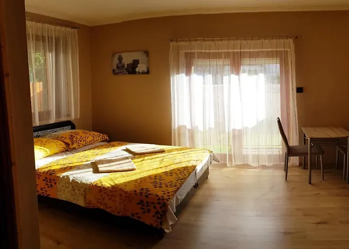 Napsugar Apartmanhaz Nocleg ze śniadaniem