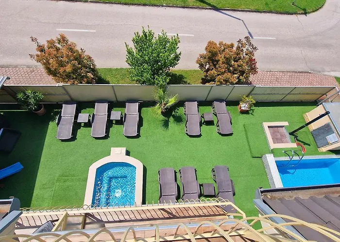 Napsugar Apartmanhaz Nocleg ze śniadaniem