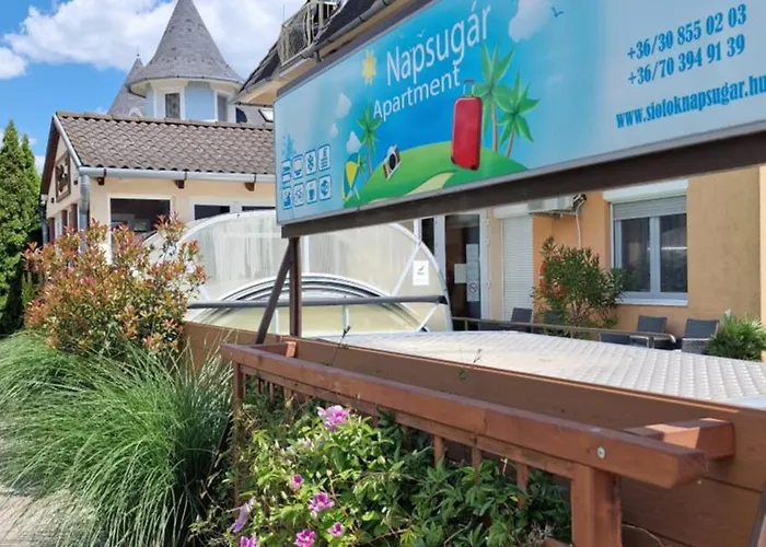 Nocleg ze śniadaniem Napsugar Apartmanhaz Siófok