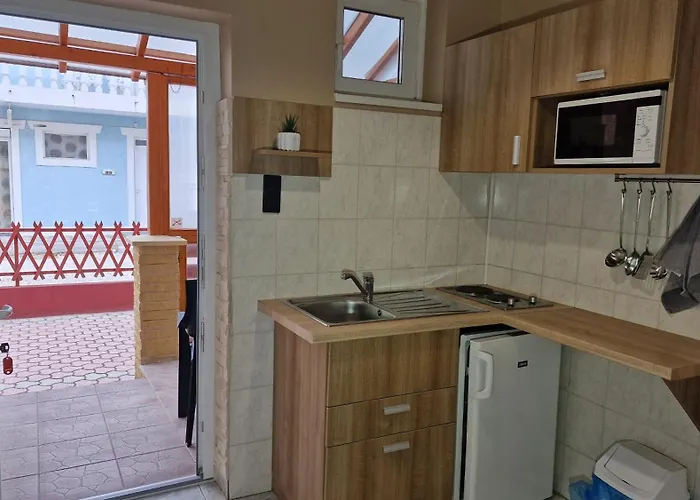 Nocleg ze śniadaniem Napsugar Apartmanhaz