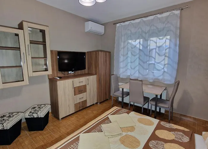 Napsugar Apartmanhaz Nocleg ze śniadaniem 3*