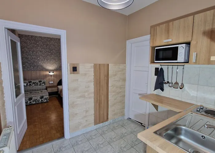 Napsugar Apartmanhaz 3* Siófok