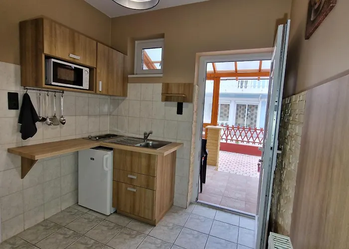 Nocleg ze śniadaniem Napsugar Apartmanhaz